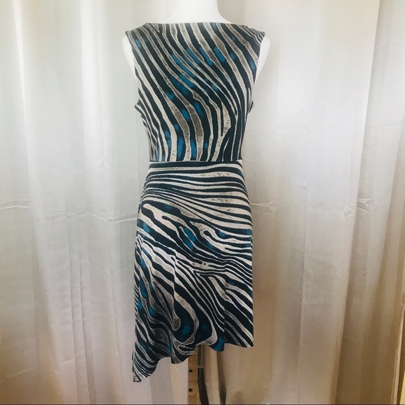 Sandra Darren Dress Size 8 Medium Asymmetrical Hem Stretch Sleeveless Striped. - Picture 10 of 15